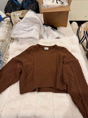 Aritzia Sunday Best Sweater